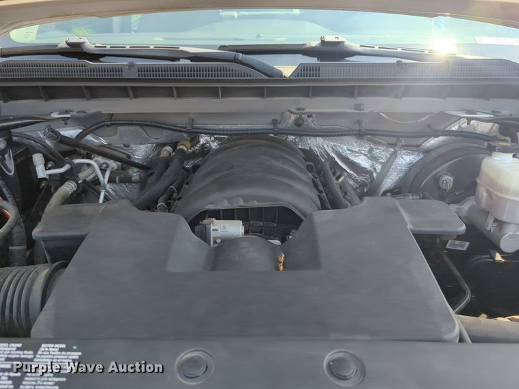 image for item NW9718 2018 Chevrolet Silverado 1500 Crew Cab pickup truck