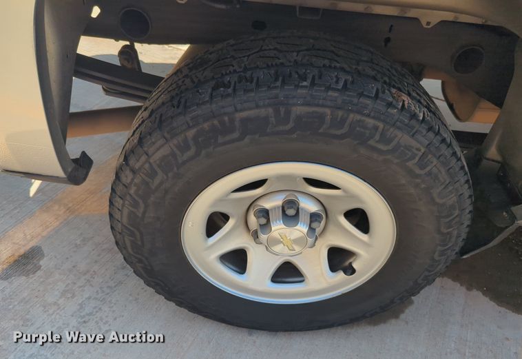 image for item NW9718 2018 Chevrolet Silverado 1500 Crew Cab pickup truck