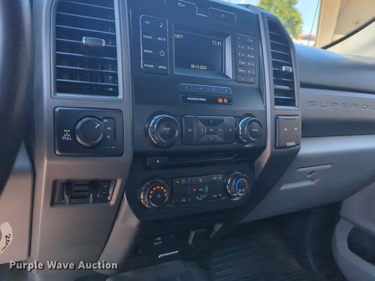 image for item NW9719 2018 Ford  F250 Super Duty SuperCab pickup truck