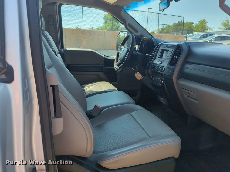 image for item NW9719 2018 Ford  F250 Super Duty SuperCab pickup truck