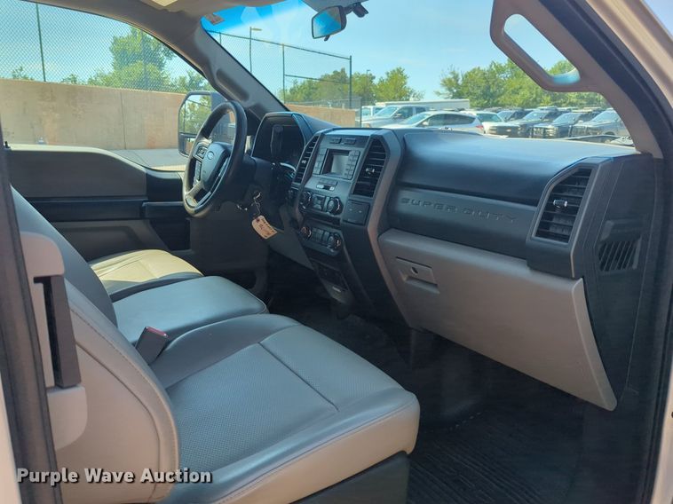 image for item NW9719 2018 Ford  F250 Super Duty SuperCab pickup truck