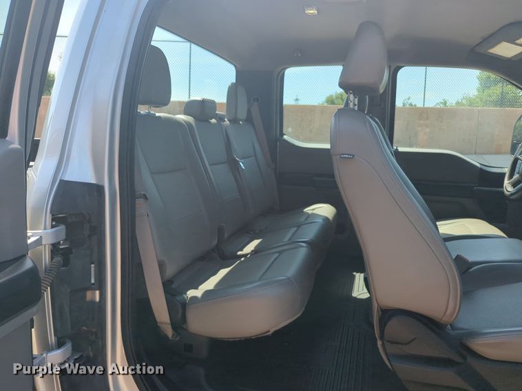 image for item NW9719 2018 Ford  F250 Super Duty SuperCab pickup truck