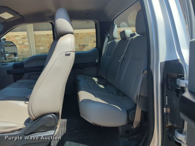 image for item NW9719 2018 Ford  F250 Super Duty SuperCab pickup truck