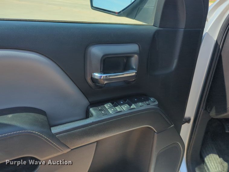 image for item NW9720 2015 Chevrolet  Silverado 1500 Double Cab pickup truck