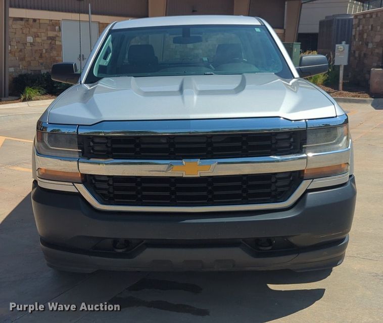 image for item NW9721 2016 Chevrolet  Silverado 1500 Crew Cab pickup truck