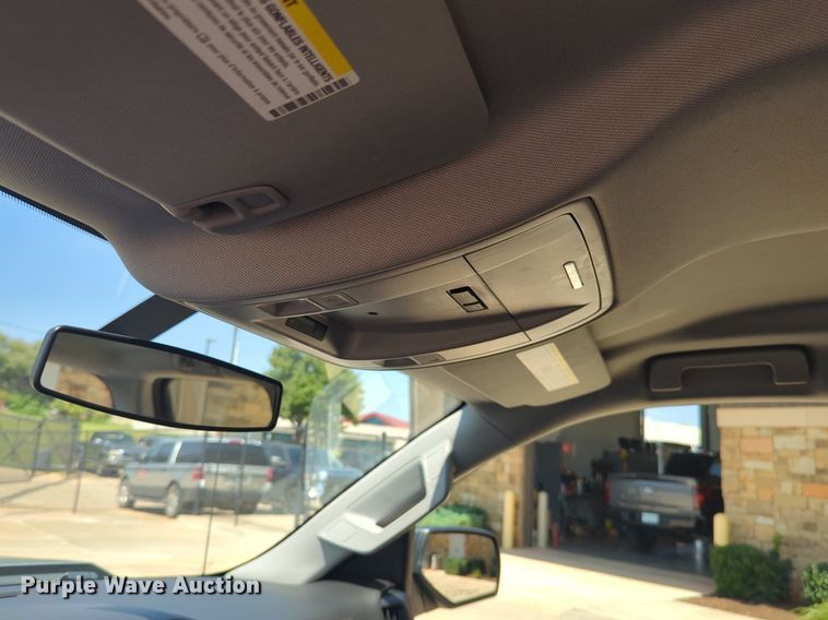 image for item NW9721 2016 Chevrolet  Silverado 1500 Crew Cab pickup truck