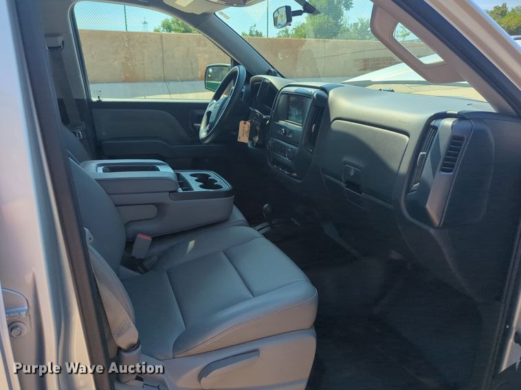 image for item NW9721 2016 Chevrolet  Silverado 1500 Crew Cab pickup truck