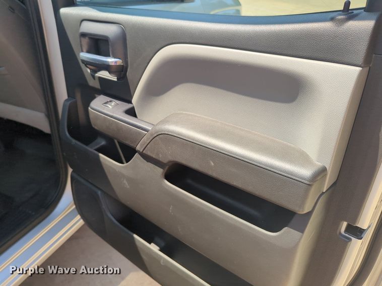 image for item NW9721 2016 Chevrolet  Silverado 1500 Crew Cab pickup truck