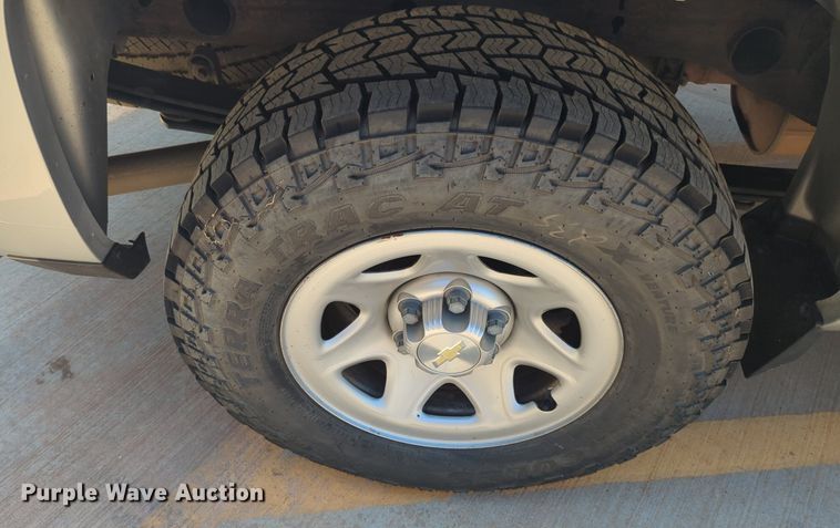 image for item NW9721 2016 Chevrolet  Silverado 1500 Crew Cab pickup truck