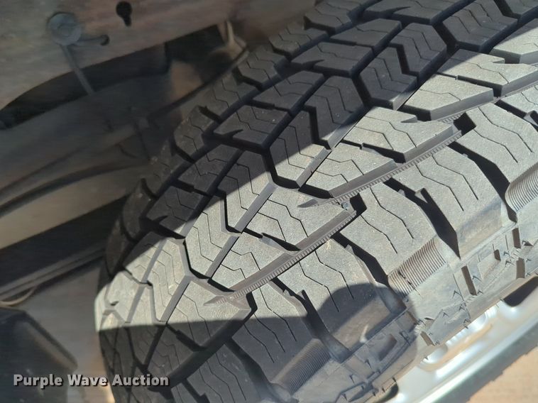 image for item NW9721 2016 Chevrolet  Silverado 1500 Crew Cab pickup truck