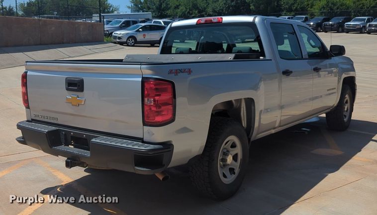 image for item NW9723 2015 Chevrolet Silverado 1500 Crew Cab pickup truck