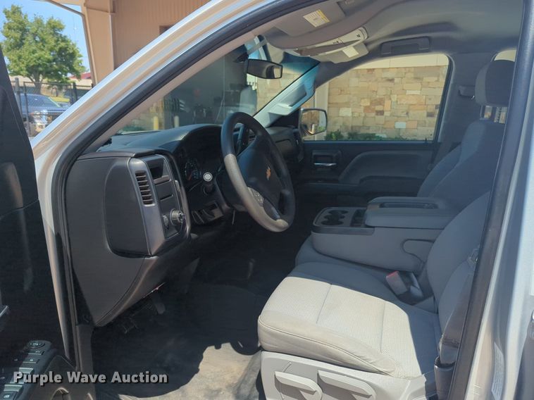 image for item NW9723 2015 Chevrolet Silverado 1500 Crew Cab pickup truck