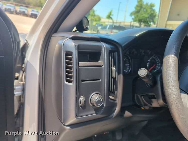 image for item NW9723 2015 Chevrolet Silverado 1500 Crew Cab pickup truck