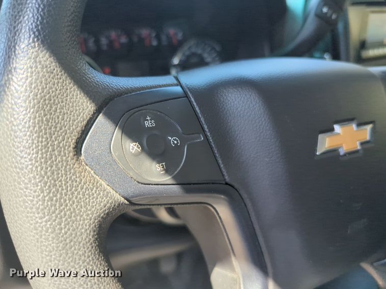 image for item NW9723 2015 Chevrolet Silverado 1500 Crew Cab pickup truck