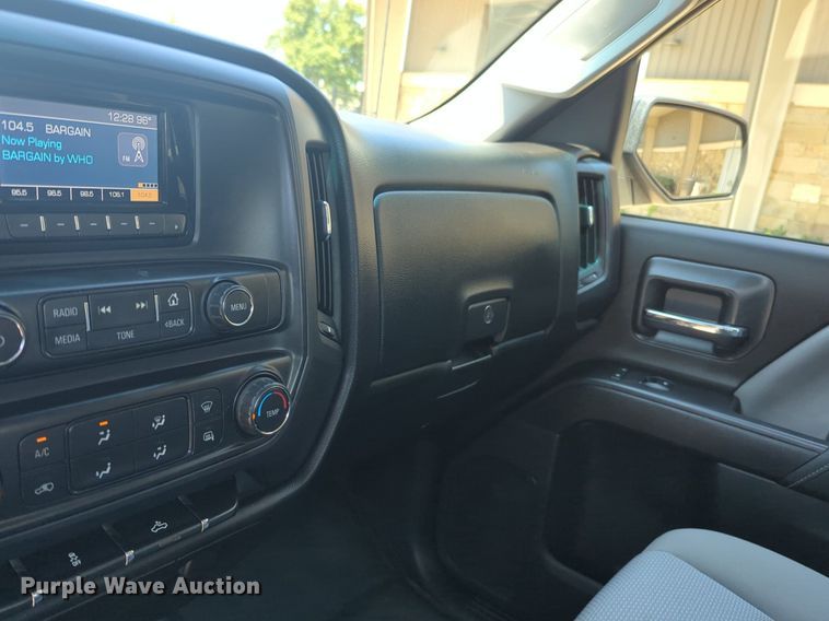 image for item NW9723 2015 Chevrolet Silverado 1500 Crew Cab pickup truck