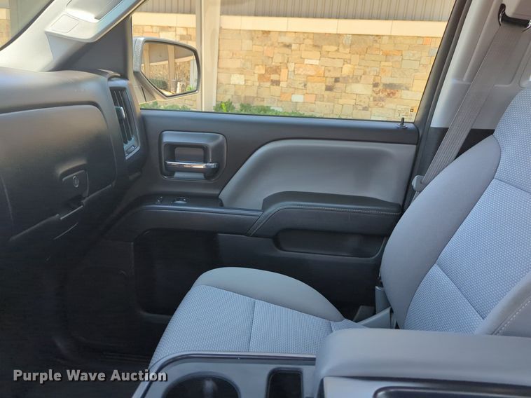 image for item NW9723 2015 Chevrolet Silverado 1500 Crew Cab pickup truck