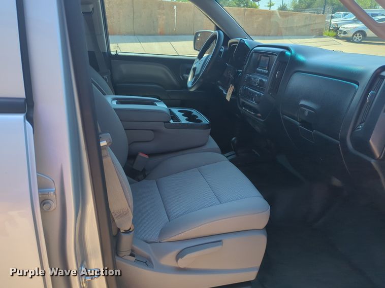 image for item NW9723 2015 Chevrolet Silverado 1500 Crew Cab pickup truck