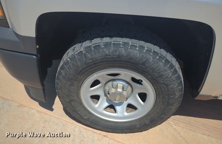 image for item NW9723 2015 Chevrolet Silverado 1500 Crew Cab pickup truck