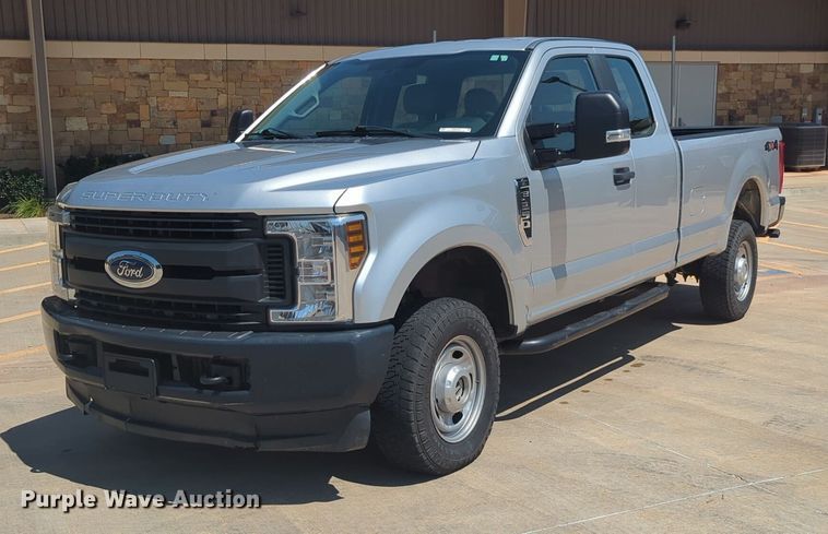 image for item NW9724 2018 Ford  F250 Super Duty SuperCab pickup truck