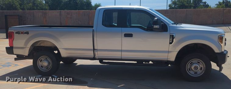 image for item NW9724 2018 Ford  F250 Super Duty SuperCab pickup truck