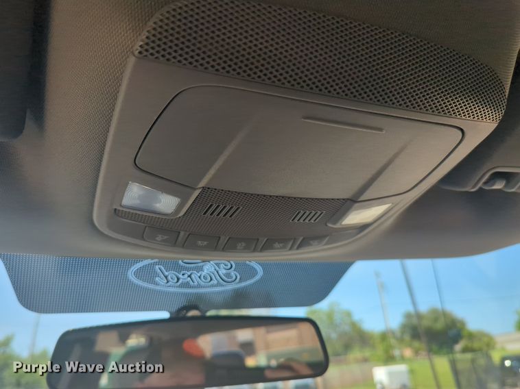 image for item NW9724 2018 Ford  F250 Super Duty SuperCab pickup truck