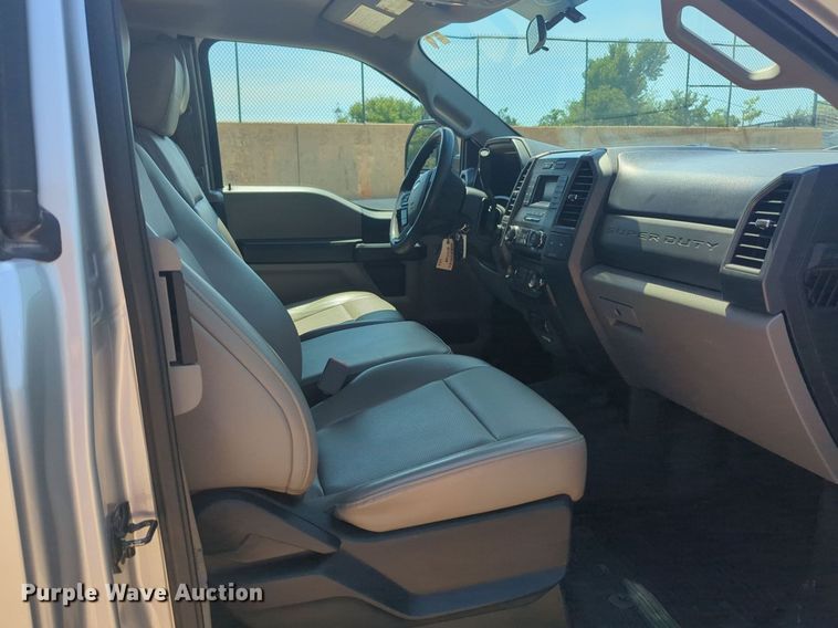 image for item NW9724 2018 Ford  F250 Super Duty SuperCab pickup truck