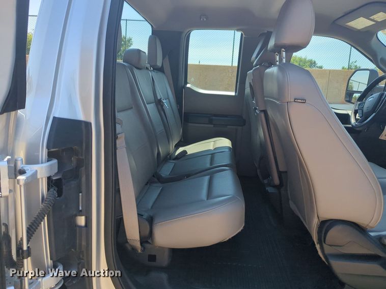 image for item NW9724 2018 Ford  F250 Super Duty SuperCab pickup truck