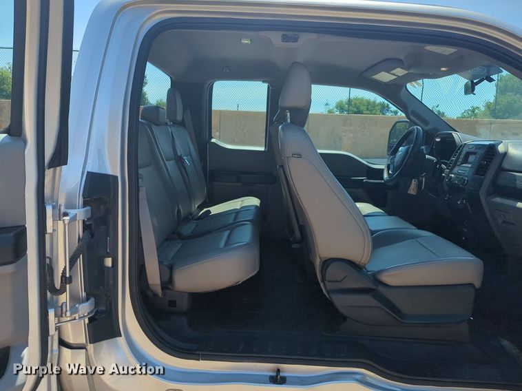 image for item NW9724 2018 Ford  F250 Super Duty SuperCab pickup truck