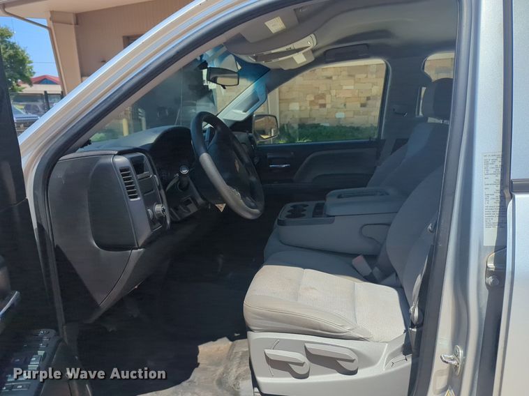 image for item NW9725 2015 Chevrolet  Silverado 1500 Crew Cab pickup truck