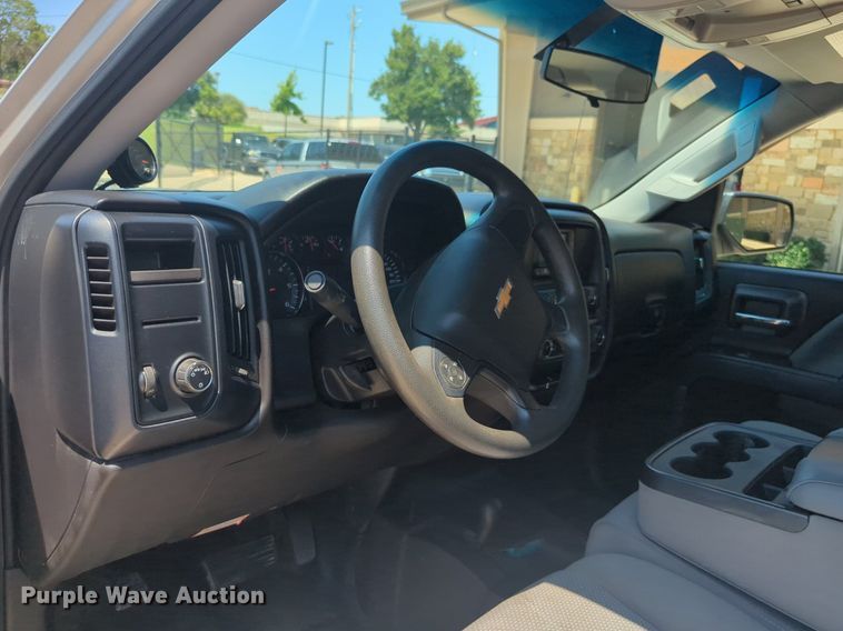 image for item NW9725 2015 Chevrolet  Silverado 1500 Crew Cab pickup truck