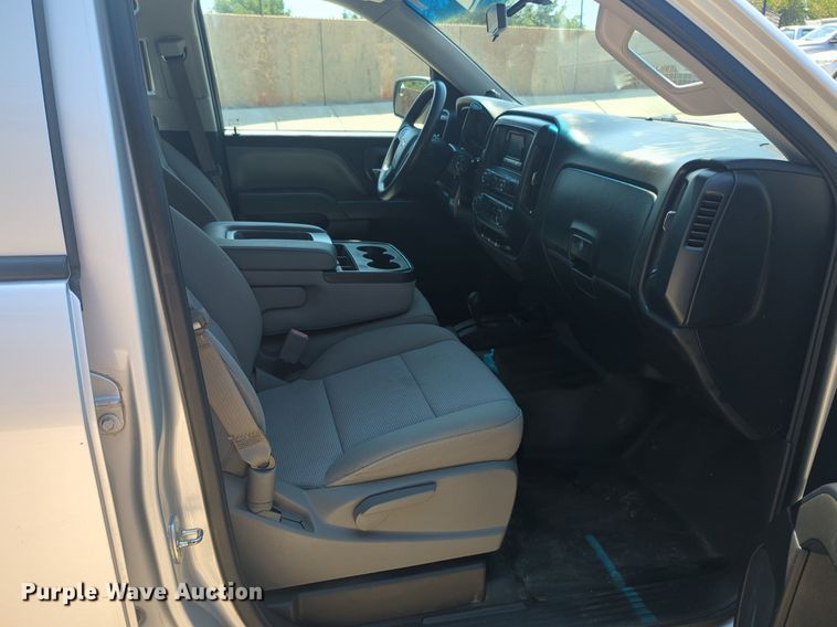 image for item NW9725 2015 Chevrolet  Silverado 1500 Crew Cab pickup truck