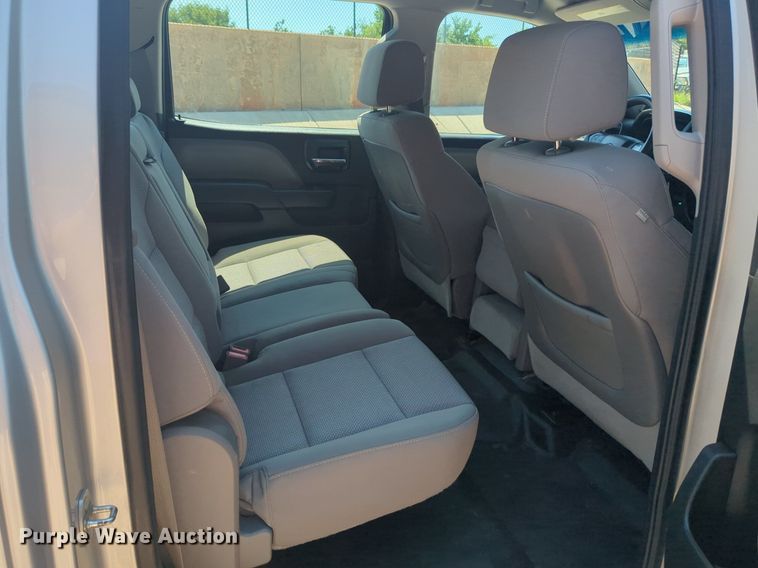 image for item NW9725 2015 Chevrolet  Silverado 1500 Crew Cab pickup truck