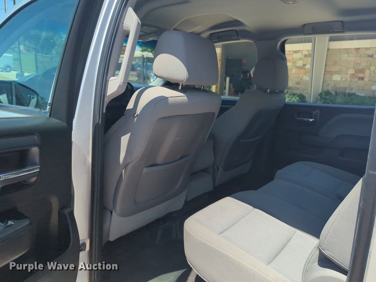 image for item NW9725 2015 Chevrolet  Silverado 1500 Crew Cab pickup truck