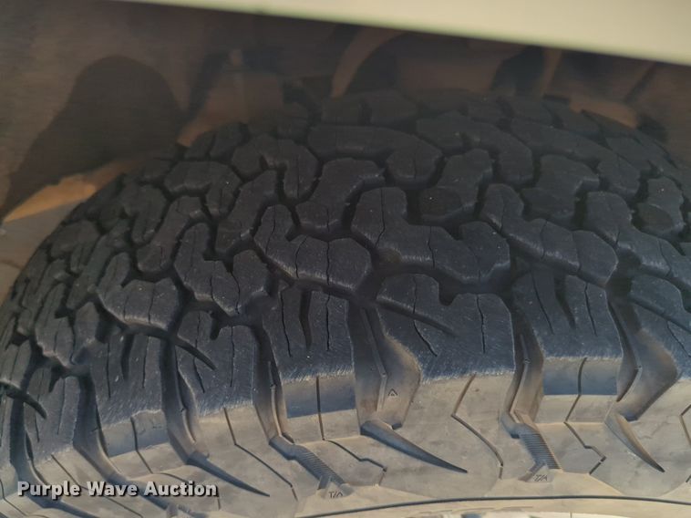 image for item NW9725 2015 Chevrolet  Silverado 1500 Crew Cab pickup truck