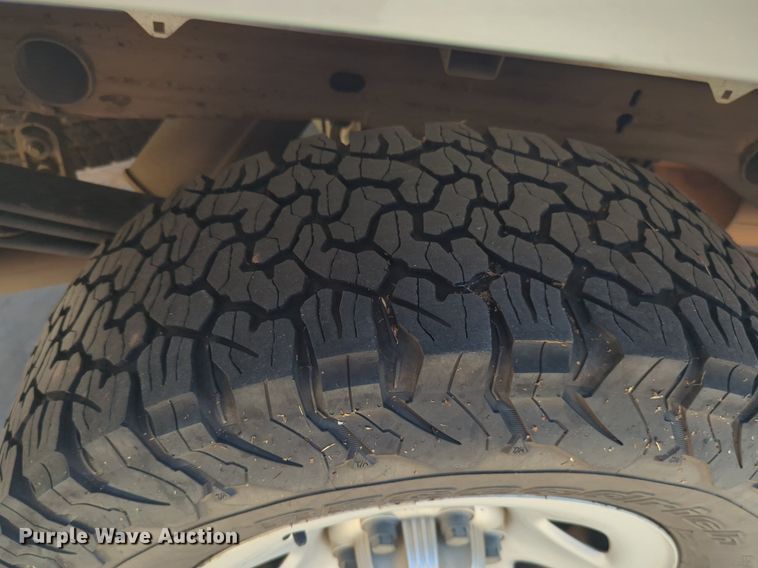 image for item NW9725 2015 Chevrolet  Silverado 1500 Crew Cab pickup truck