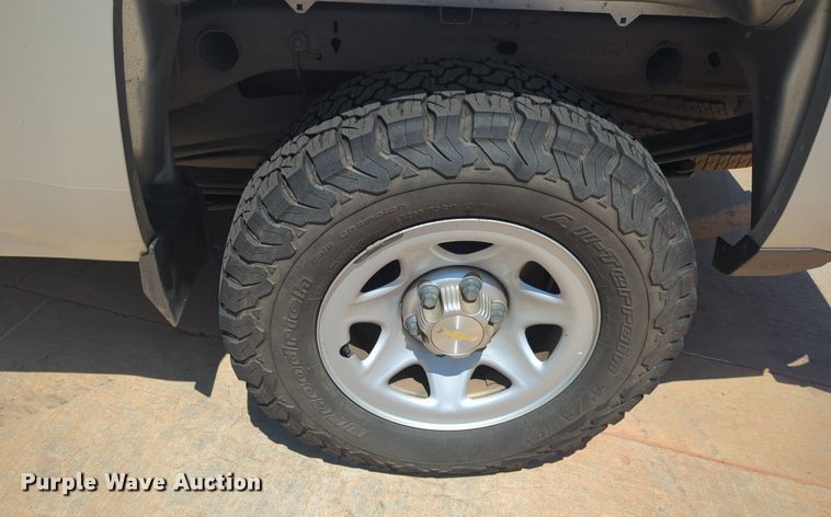 image for item NW9725 2015 Chevrolet  Silverado 1500 Crew Cab pickup truck