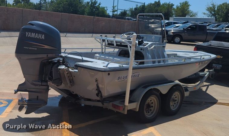 image for item NW9726 2004 Bluewave Classic 190 boat