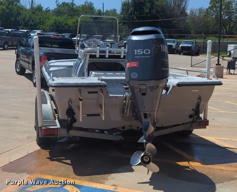 image for item NW9726 2004 Bluewave Classic 190 boat