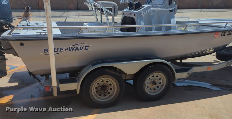 image for item NW9726 2004 Bluewave Classic 190 boat