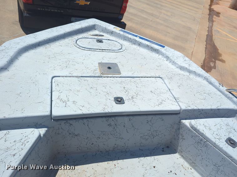 image for item NW9726 2004 Bluewave Classic 190 boat