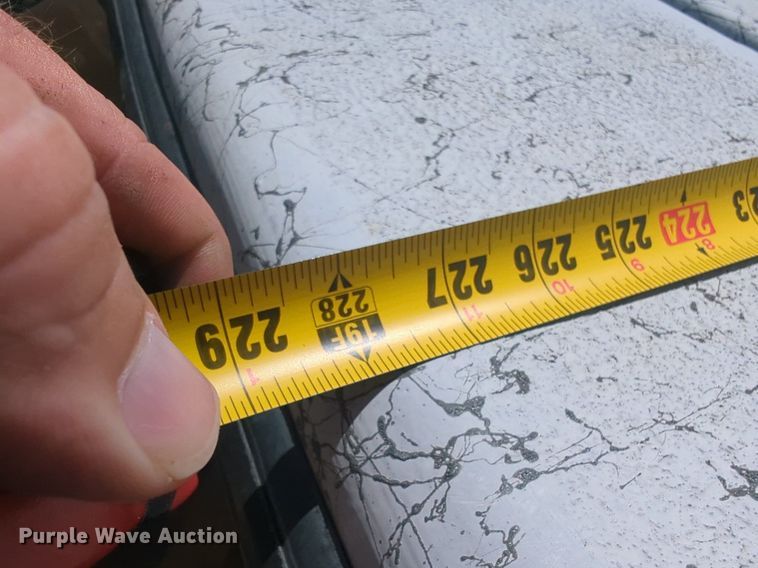 image for item NW9726 2004 Bluewave Classic 190 boat