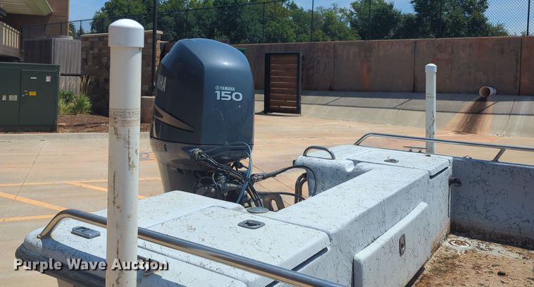 image for item NW9726 2004 Bluewave Classic 190 boat