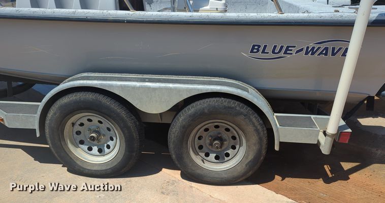 image for item NW9726 2004 Bluewave Classic 190 boat
