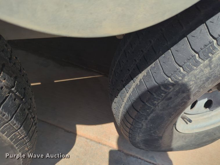 image for item NW9726 2004 Bluewave Classic 190 boat