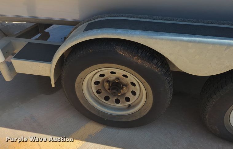 image for item NW9726 2004 Bluewave Classic 190 boat