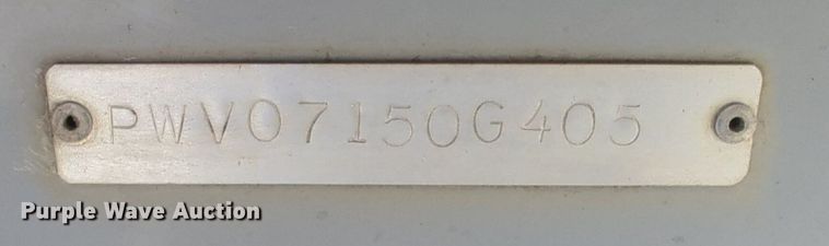 image for item NW9726 2004 Bluewave Classic 190 boat