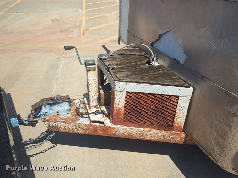 image for item NW9728 1995 WW enclosed cargo trailer