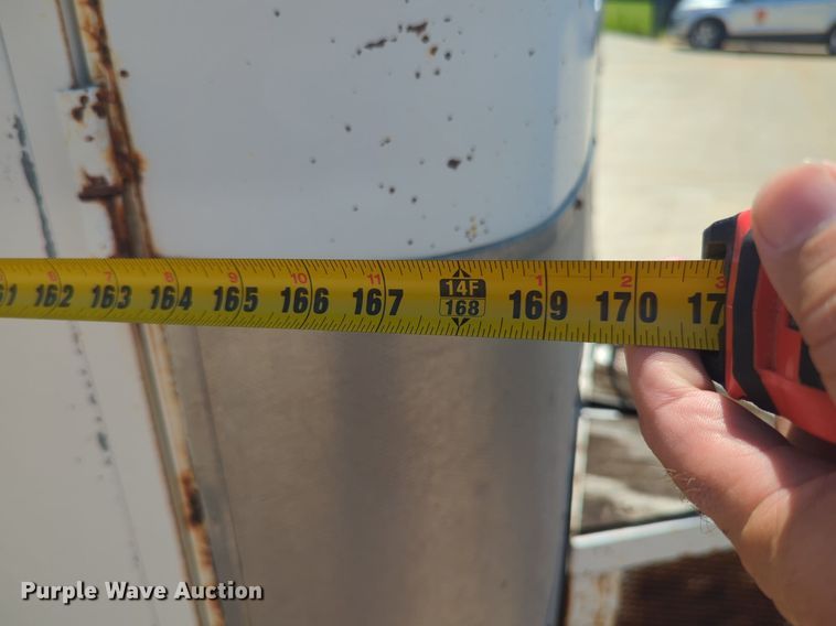 image for item NW9728 1995 WW enclosed cargo trailer