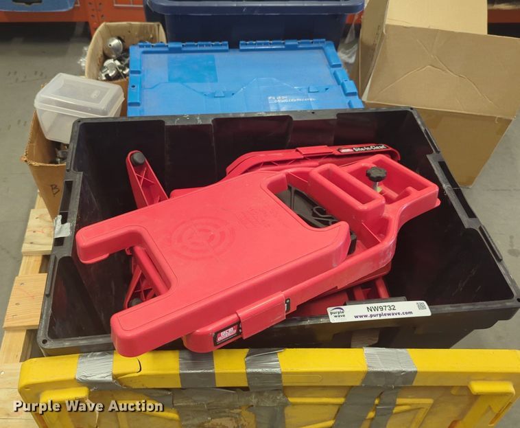 image for item NW9732 Sporting goods