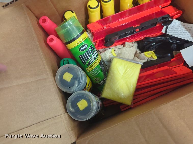 image for item NW9733 Safety and roadside gear